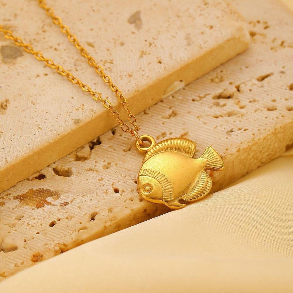 Mode Personnalisée Exquise Simplicité Acier Inoxydable Pendentif Poisson Collier Chaîne Clavicule