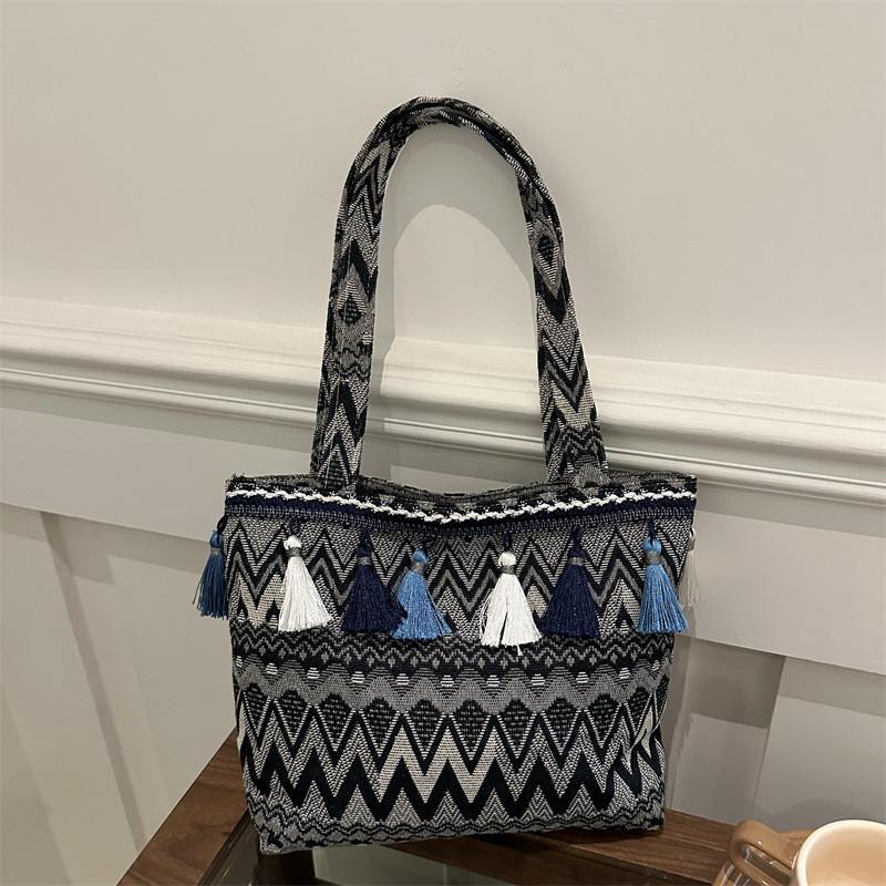 Artistic Chinese Style Woven Underarm Bag With Dual Straps For Office And Travel