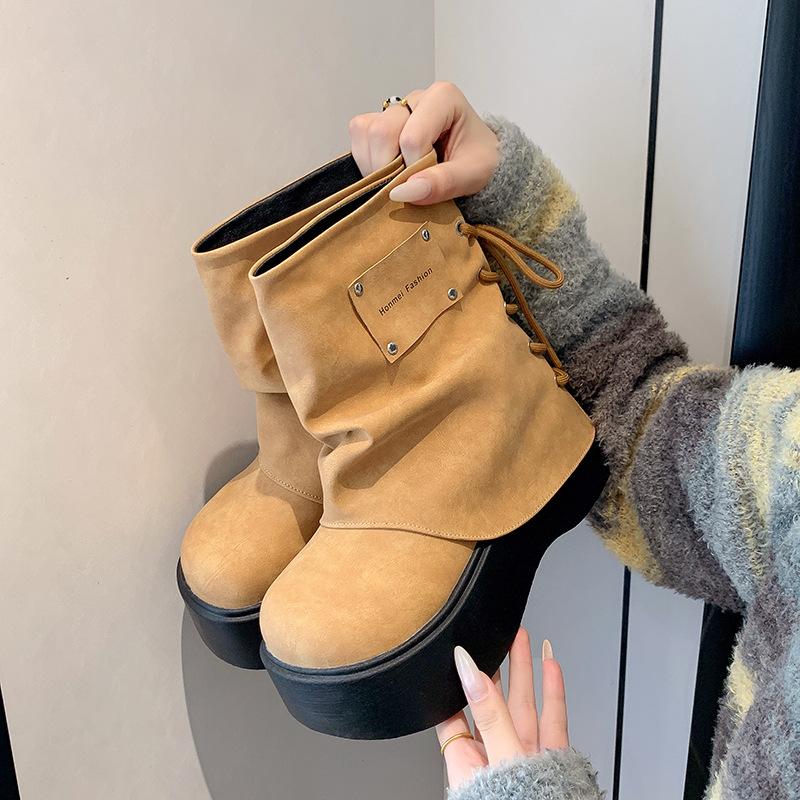 2025 New Autumn Black Popular Locomotive Looks Thin and Increases Height Thick-soled Martin Boots Women's Pants Tube Boots Small Short Boots