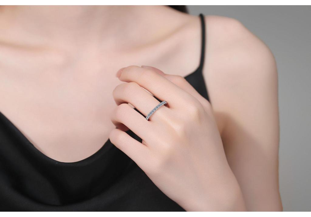 S925 Sterling Silver Moissanite Diamond Ring - Sparkly, Elegant, High-End Stacking Ring