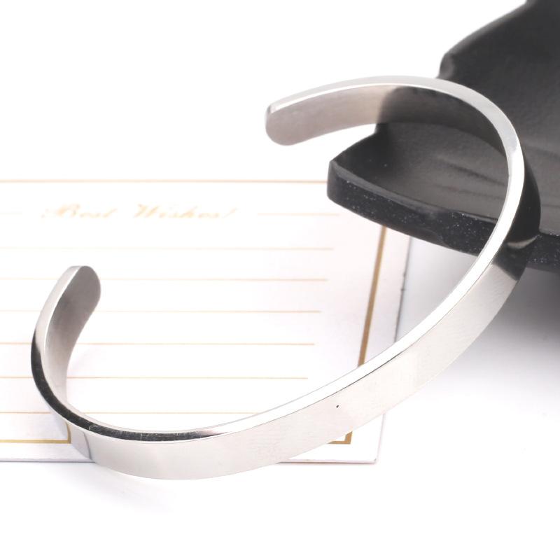 Bracciale gioielli femminili concavo carattere durevole indossabile comodo bracciale in acciaio al titanio