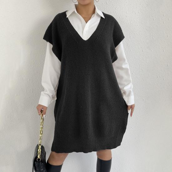 Women Sweater Vest V-Neck Sleeveless Solid Color Knitting Vest Loose Fit Side Split Design Casual Sweater Vest