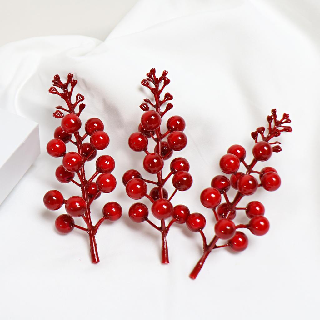 15 Head Christmas Artificial Berries Branches 13cm Red Holly Berry Stem DIY Flowers Garland New Year Party Home Decor Ornaments