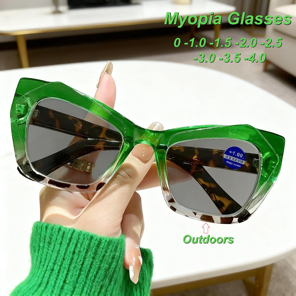 New Customized Color Blocked Butterfly Shaped Women's Myopia Glasses Retro Neutral High Quality Anti Blue Light Glasses