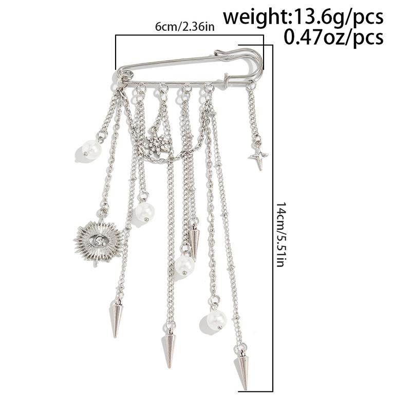 Creative Beaded Heart Shaped Tassel Metal Brooches Adjusting The Pant Legs Belt Safety Pin Versatile Clothing