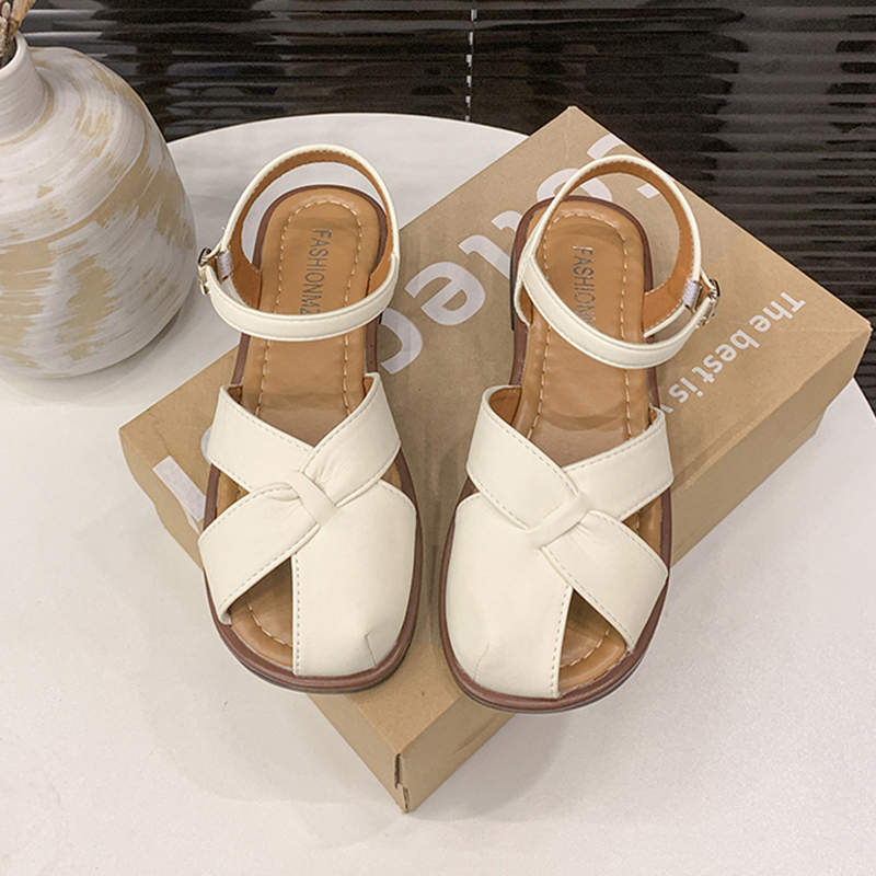 Retro Mori Woven Baotou Sandals Women's Summer Fashion Hollow Round Head Pig Cage Shoes Flat Roman Shoes