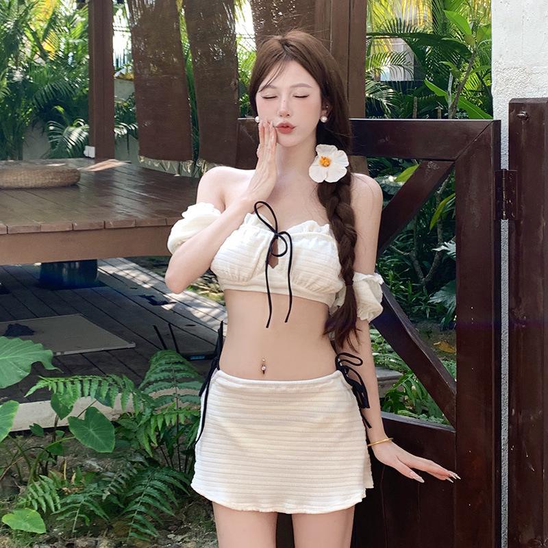 

Милый купальник-юбка из трех частей в корейском стиле ИНС: Комплект с открытыми плечами, без бретелей, с рукавами-буфами, для пляжа или горячих источников, скрывающий живот Small белый