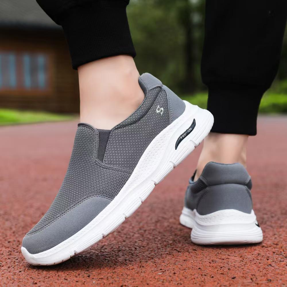 Men's Shoes Soft Sole Casual Shoes One Foot Breathable Light Comfortable Mesh Versatile
