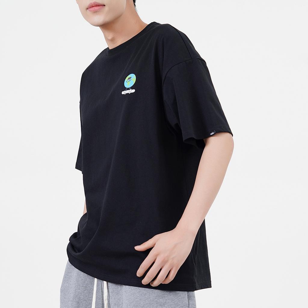 Vans X Tyakasha Cartoon Earth Letter American Vintage Pattern Print Oversized Casual Short Sleeve T-Shirt Unisex Tops Black VN0A7TPVBLK