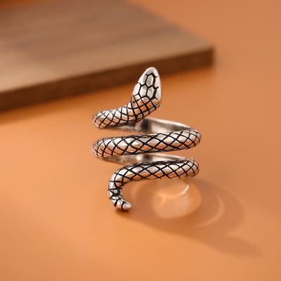 Kreativ Personlighet Orm Ny Mode 925 Sterling Silver Smycken Thailändskt Silver Kobra Kristall Temperament Öppningsringar R162