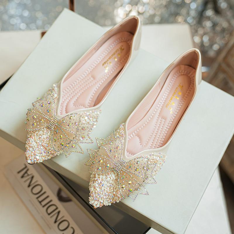 Fashion japanned leather bowknot flats shoes woman glitter beading party shoes shallow mouth pointed toe lace bowtie flats big size 43