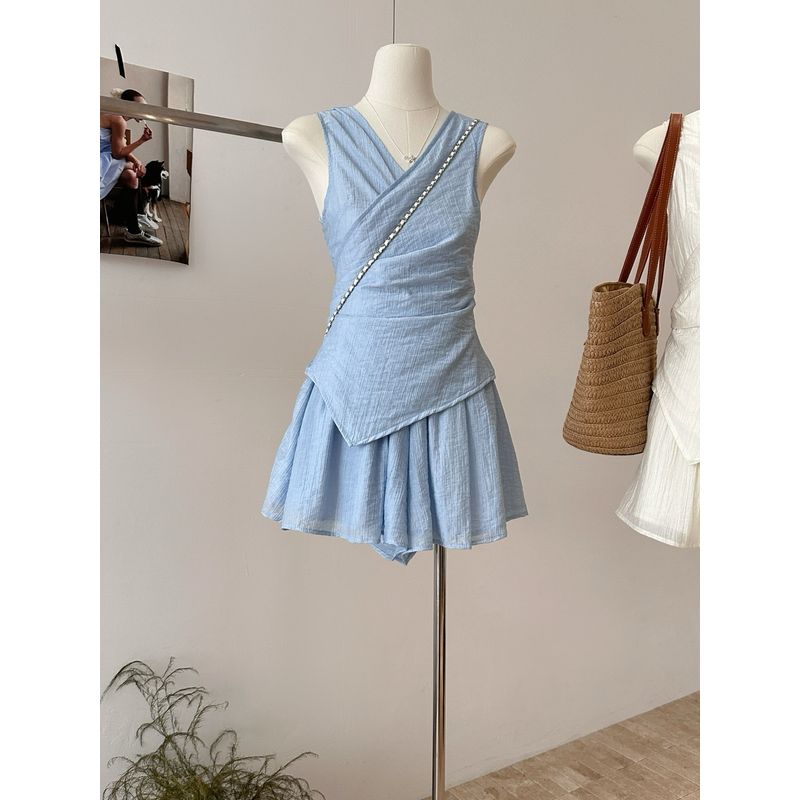 

2025 Summer New Arrival K-style Fashion Temperament Waist-Controlled Slimming Sleeveless V-neck Vest + High Waist Culottes Two-piece Set Women Petrel Blue S