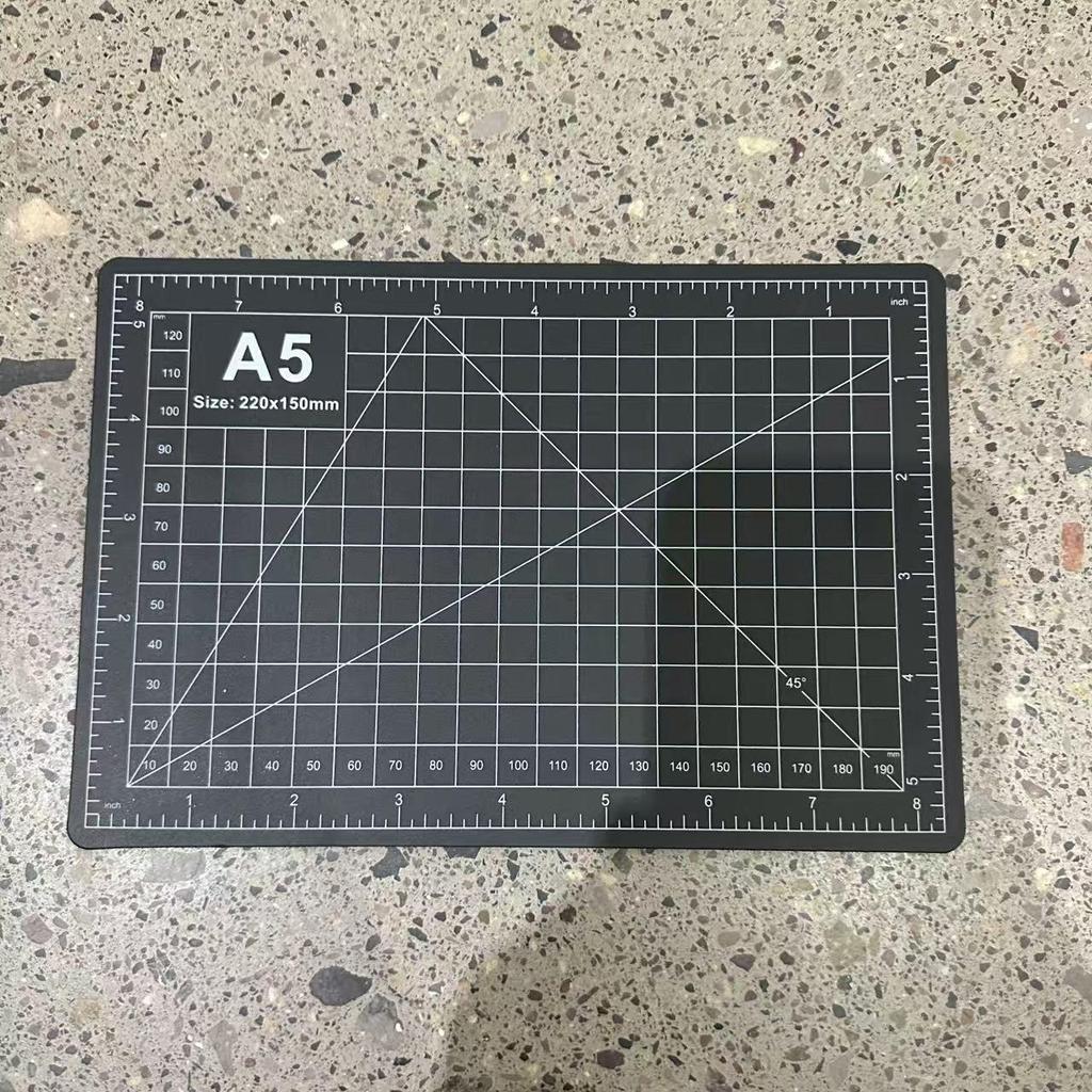 Umweltfreundliche A4 Schneidematte 2,3 mm - Handgefertigte Kunst- und Gravurplatte, verschiedene Stile verfügbar