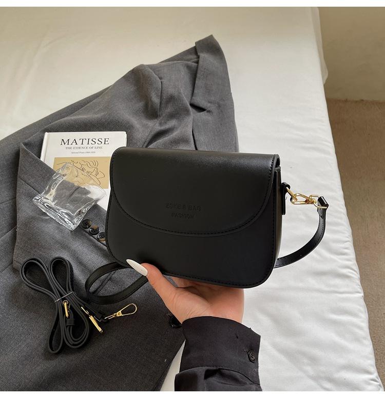 High-end fashion small bag women's 2025 new retro simple small square bag niche design single shoulder messenger bag tide