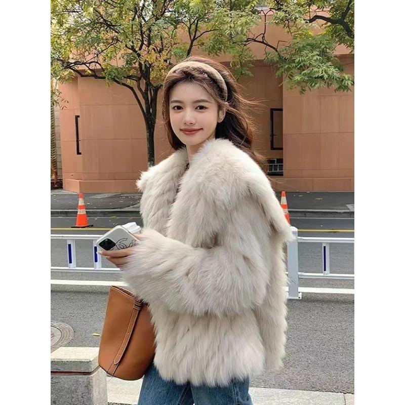 Qianjin wind imitation fox fur jacket small woven jacket green big fur collar long hair winter clothing