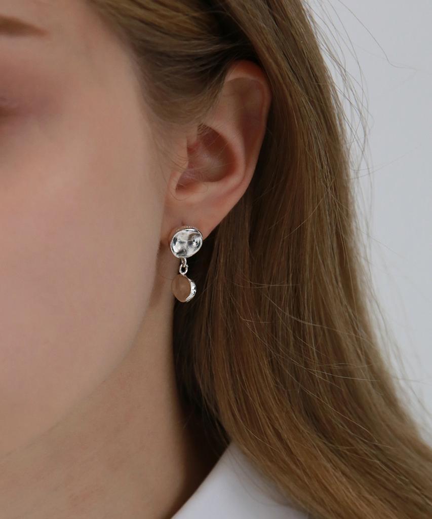 Reindeer Mute Earring 06