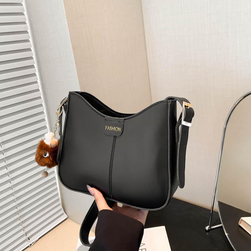 New Fashionable Water Dumpling Bag for Women Trendy Patchwork Faux Leather Shoulder Crossbody Purse