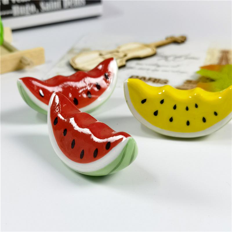 10pcs Ceramic Watermelon Dining Table Decoration Personalized Vegetable Fruit Chopstick Holder Chopstick Holder Table Pen Holder