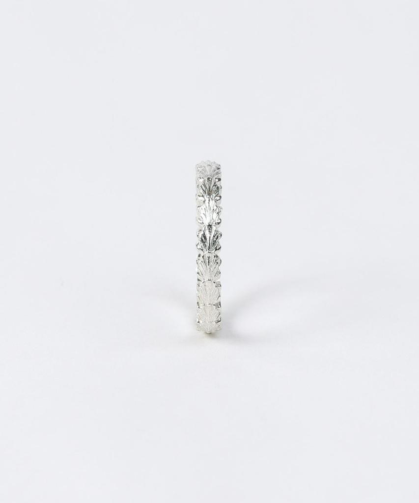 Address669 Acanthus Wreath W Ring