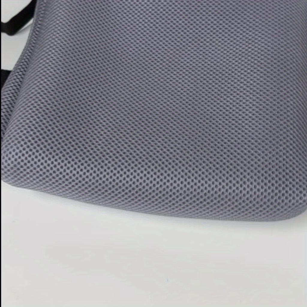 A Pet Bed Made of Breathable Mesh, Designed As a Cat Hammock, Adjustable for Indoor Use, Offering a Cozy Space for Cats