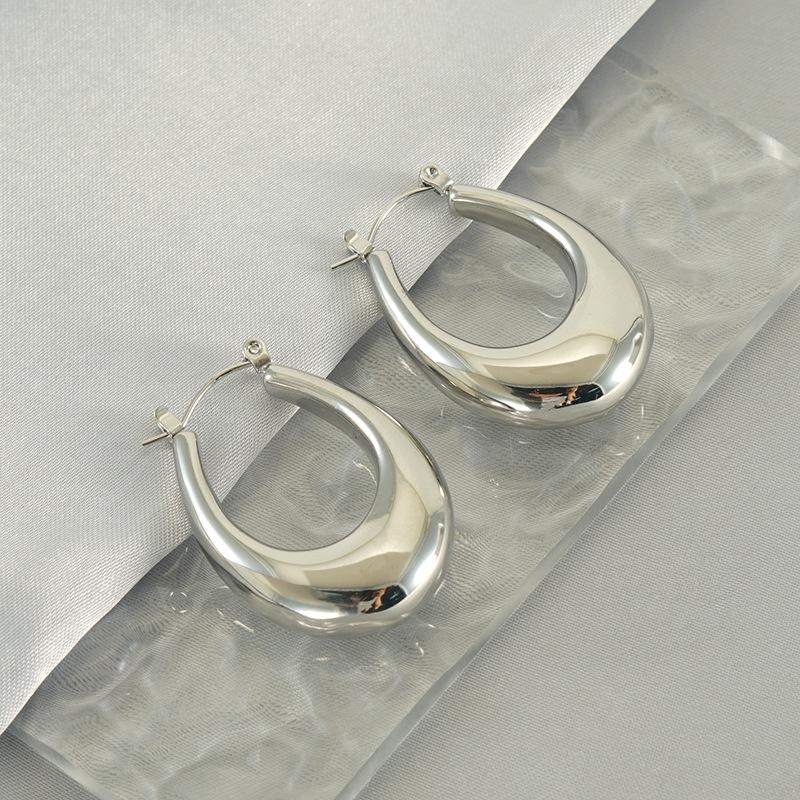 Cercei retro francezi din oțel inoxidabil la modă, personalizați, versatili, din oțel titan, în formă de U, cu vânt, pentru femei