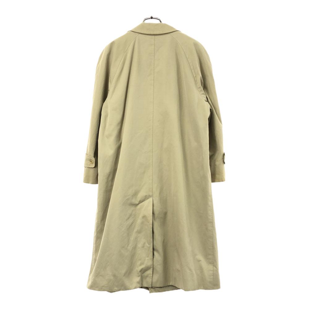 Aquascutum Lata 80. 90. Wyprodukowany w Anglii Stary Płaszcz ze stali nierdzewnej Zapinany na guziki Męski Używany