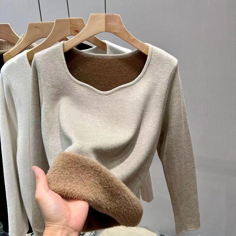 2023 Plush Low-Neck One-Piece Knit Base Layer Sweater for Women - Thickened and Warm Winter Wear.