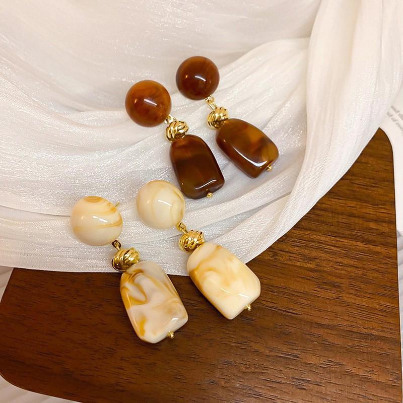 French Retro Cream Almond And Sunset Orange Acrylic Long Pendant For Women's Party Jewelry Earrings