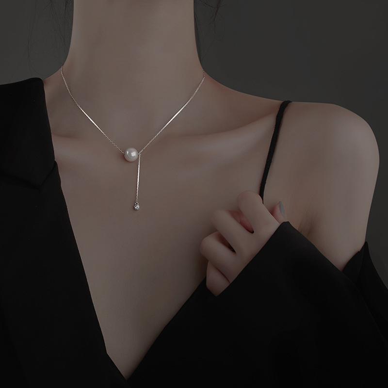 Tassel necklace women s light luxury pendant new niche design high sense ins cold wind collarbone chain