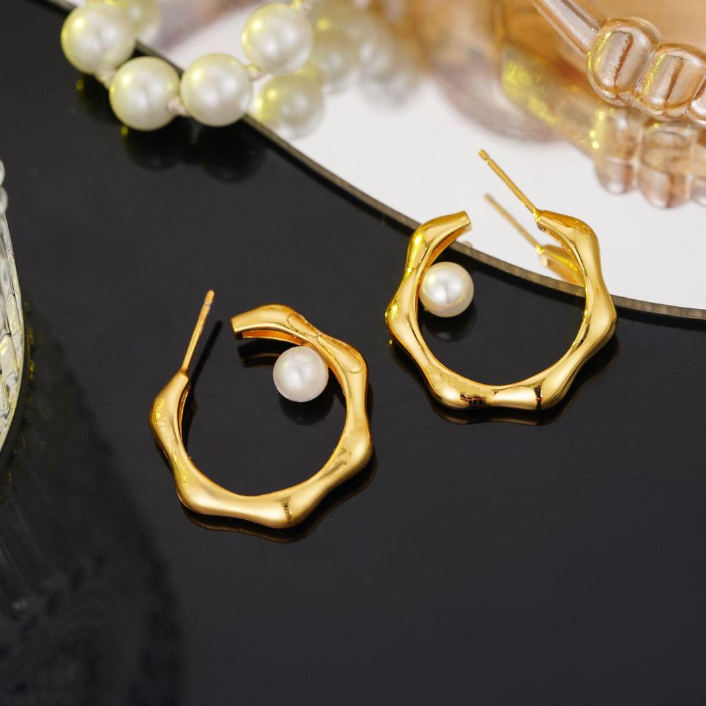 Cercei eleganți vintage în formă de C, placați cu aur de 18K, cu perle și argint sterling 925