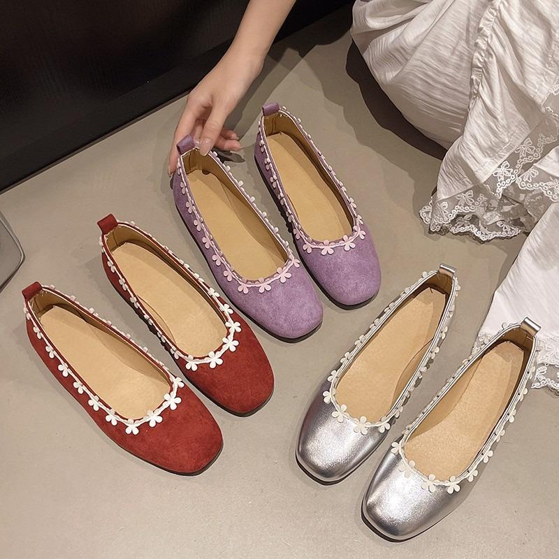 Fashion 2025 Silver New Round Toe Flower Shallow Mouth Slip-on Flats French Soft Sole Chinese Mary Jane Single Shoes