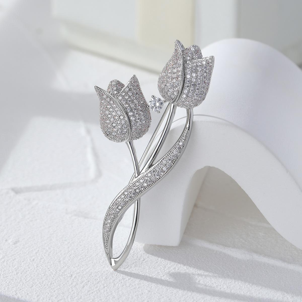 

Броши для пожилых людей, брошь в виде цветка, листа, булавки для женщин, костюм, подвеска, модные броши, ювелирные изделия белый