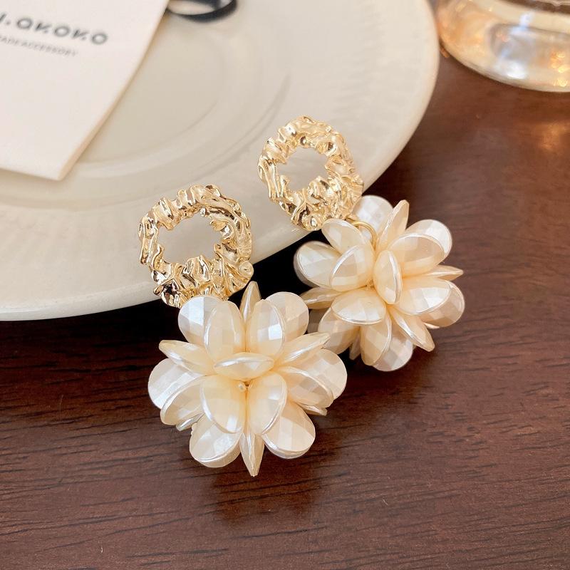 European and American Exaggerated Diamond-encrusted Flower Bow Fringed Earrings Personalized Earrings Internet Celebrity Temperament Earrings
