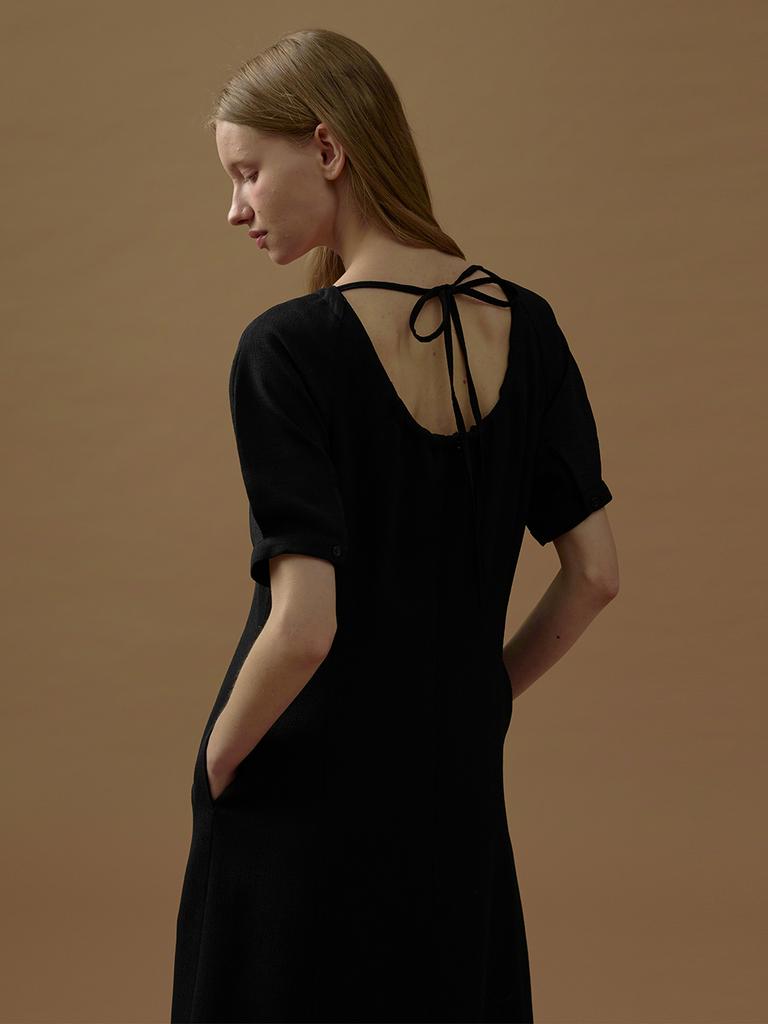 MOAT Back Ribbon Shirring Dress (Mout Black)