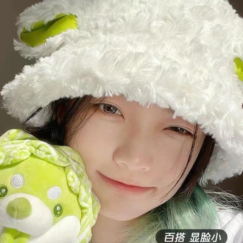 Sweet and cute lamb ears soft waxy sheep curly hair fisherman's hat children keep warm in autumn and winter students cute pot hat