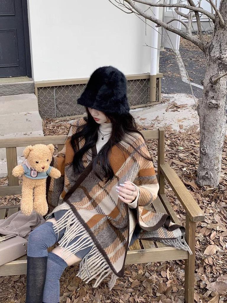 Korean Style Plaid Shawl Coat - Women's Spring/Autumn Cashmere-Feel Tassel Cloak