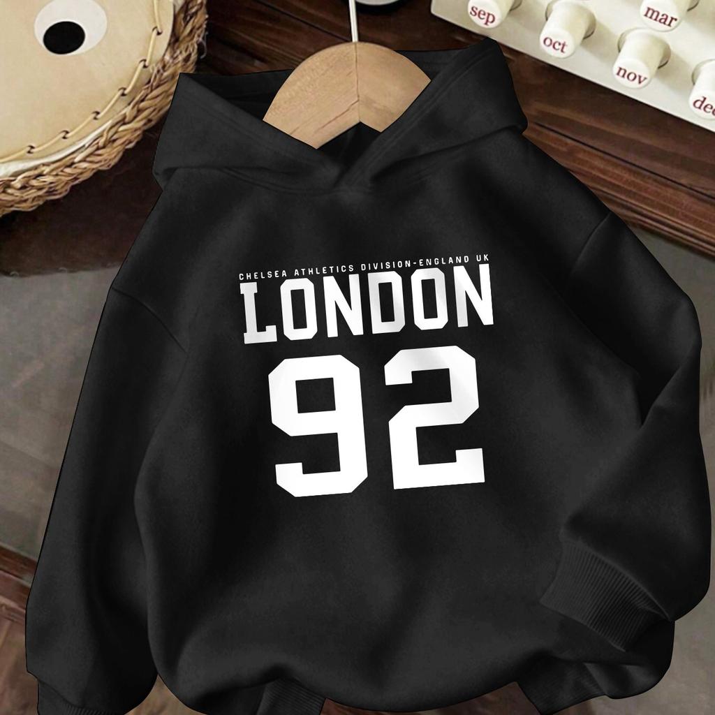 This children's casual hoodie featuresthenumber92andletterpatternsIt's warm comfortableandsuitableforspringautumnandwinter wear.