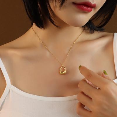 Vintage Necklace Niche Design Special-Shaped Hollow Hip-Hop 18K Gold Necklace Titanium Steel Jewelry P1003