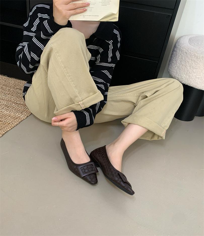 

2025 new pointed thin heel high heel single shoes femininity dress medium heel professional work shoes versatile work shoes 39 темно-коричневого