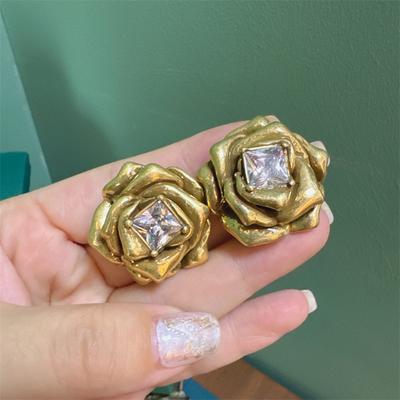 Bijoux Vintage Tempérament Bagues Fleurs Pour Femmes Cadeaux Délicat Polyvalent Collier Pendentif Fleur Accessoires Cadeaux
