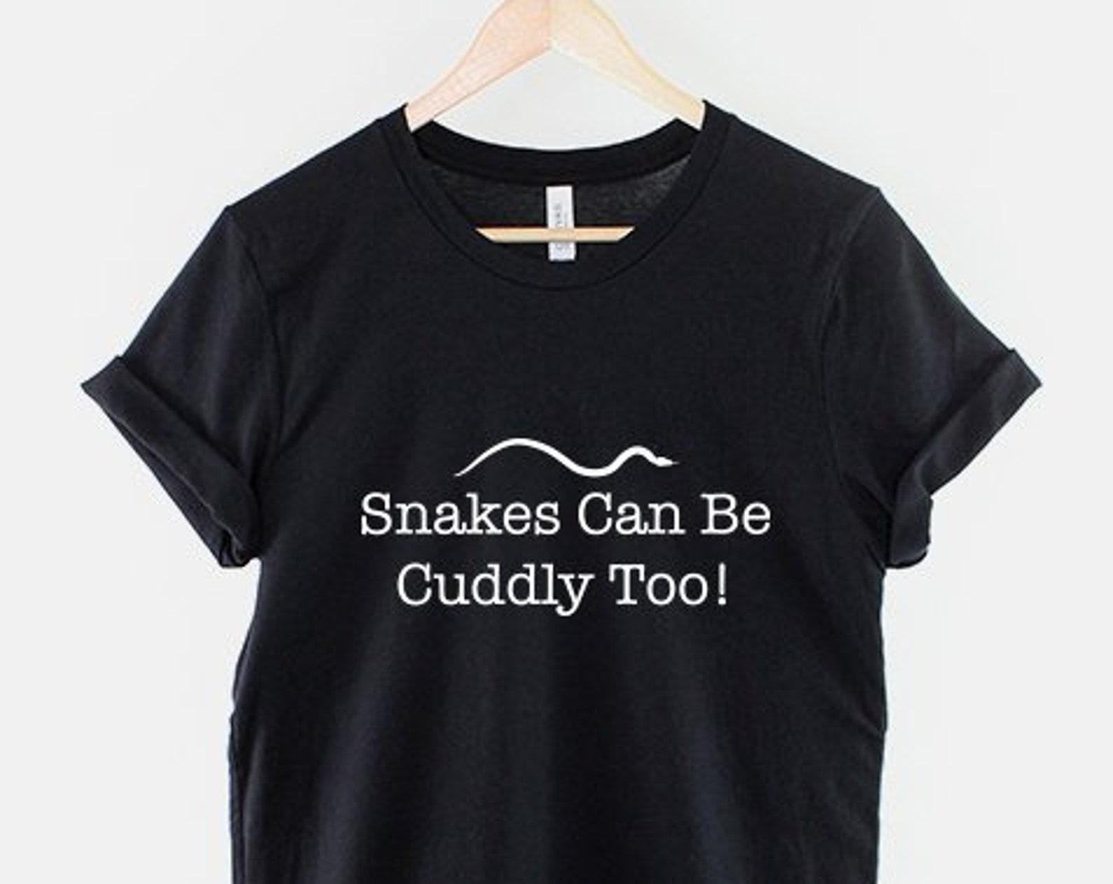 Snakes Can Be Cuddly Too T-Shirt, Funny Snake Lover Shirt, Reptile Lover Graphic Tee, Gift for Snake Lover Top 3XL