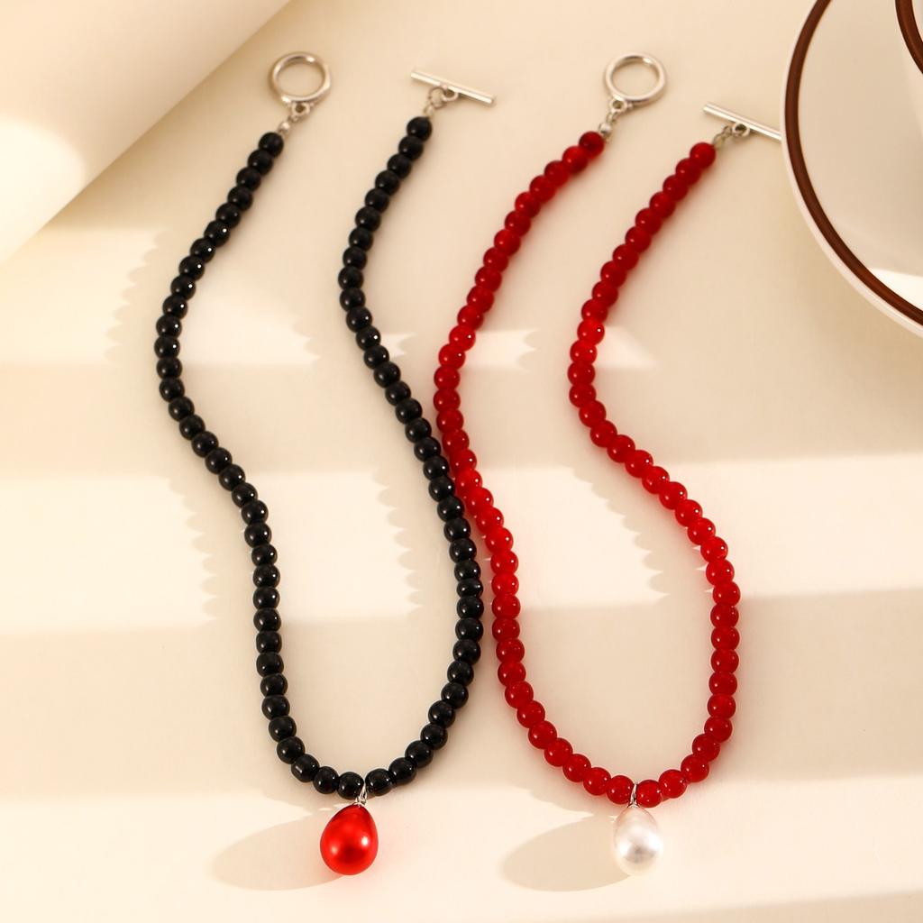 Red Beaded Choker Necklace Teardrop Pearl Pendant Necklace Elegant Short Necklace for Women