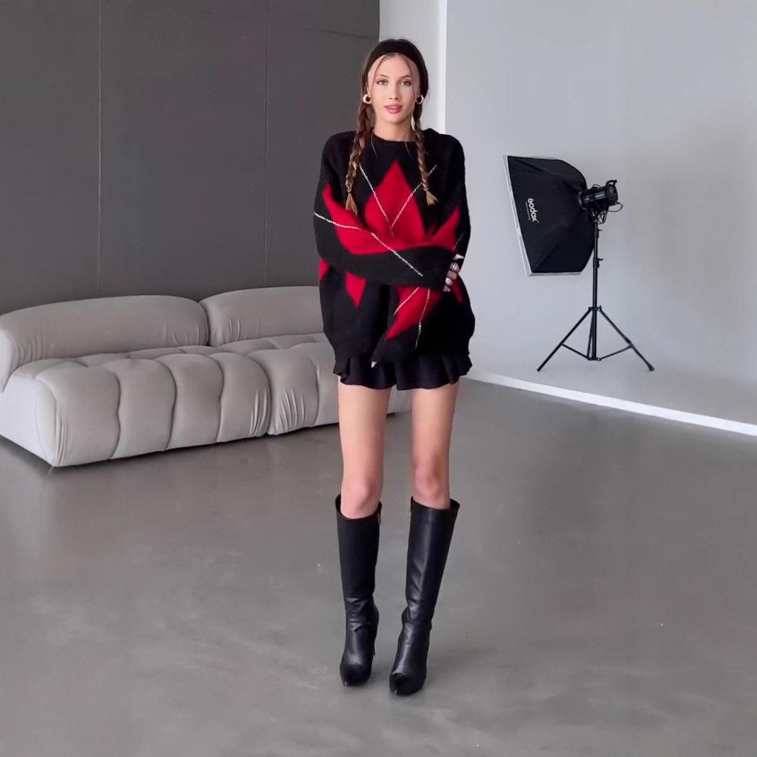 2025 Autumn Women s Color Block Argyle Loose Collar Knitted Sweater L