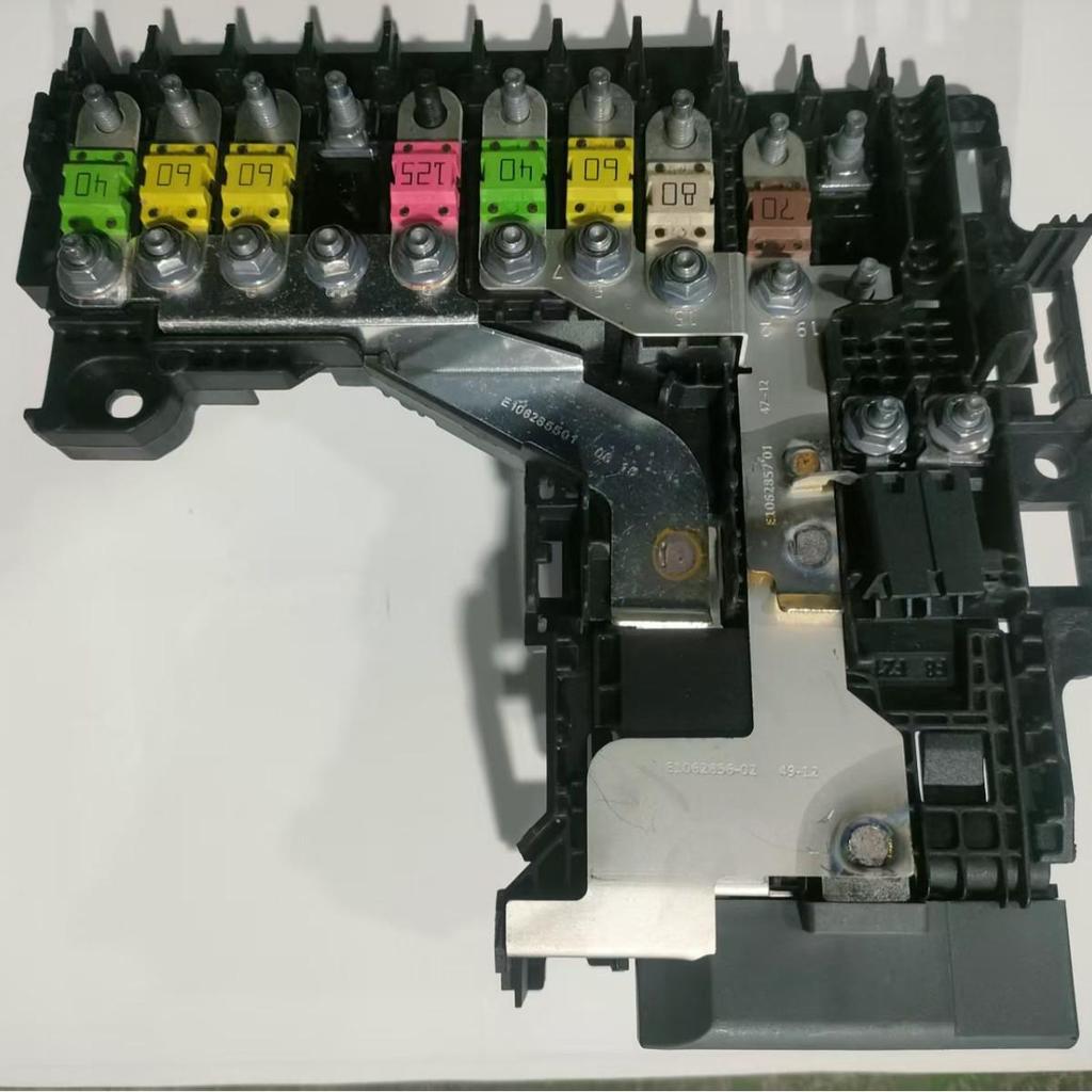 6500GS Compatible Fuse Box Battery Manager for Peugeot Citroen 9665232380