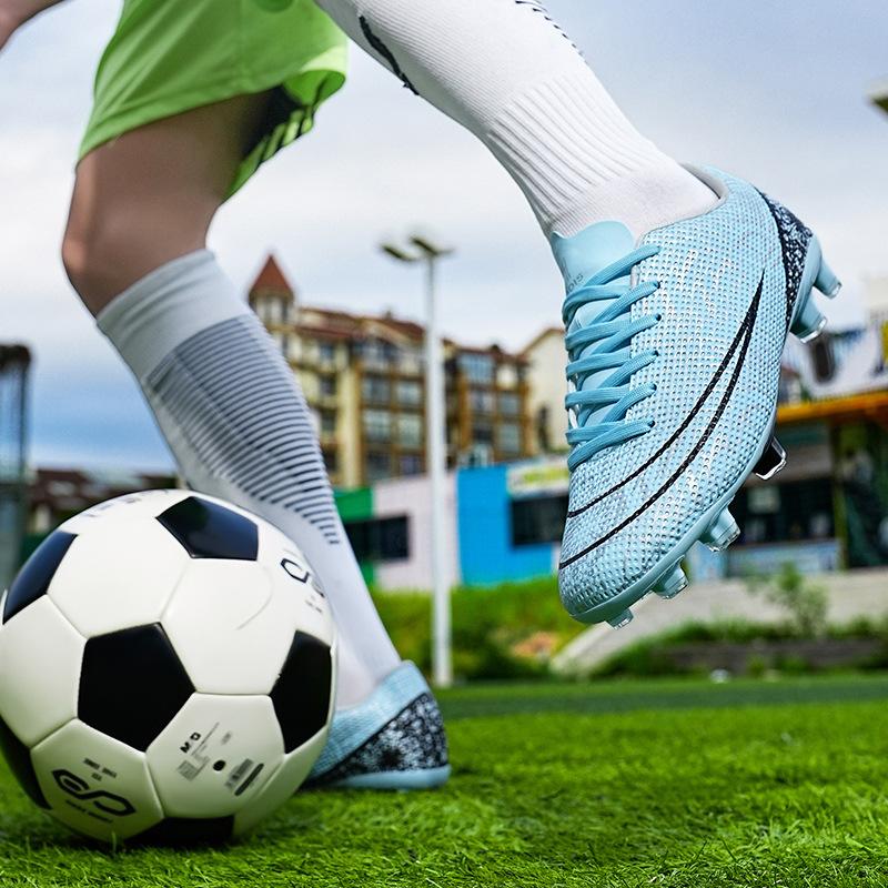 New large size lightweight non-slip football shoes fashionable versatile youth sports shoes Jinjiang shoes