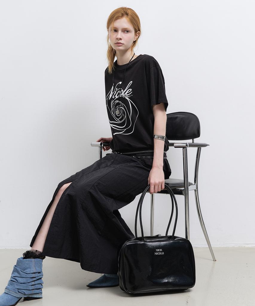 Nick&Nicole Nicole Logo Minimal Square Bag_Black