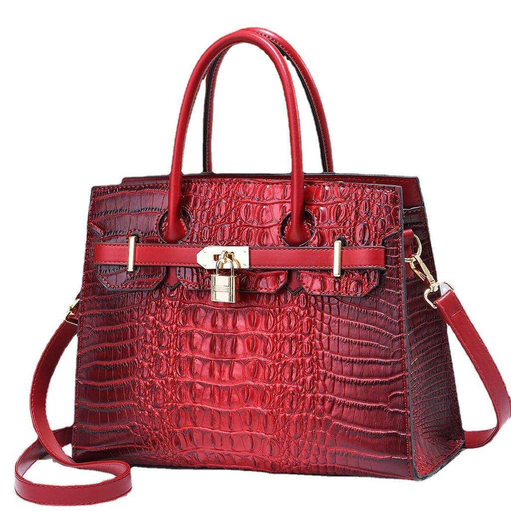 Stylish Large Capacity Crocodile Pattern Tote Handbag For Trendy Everyday Use