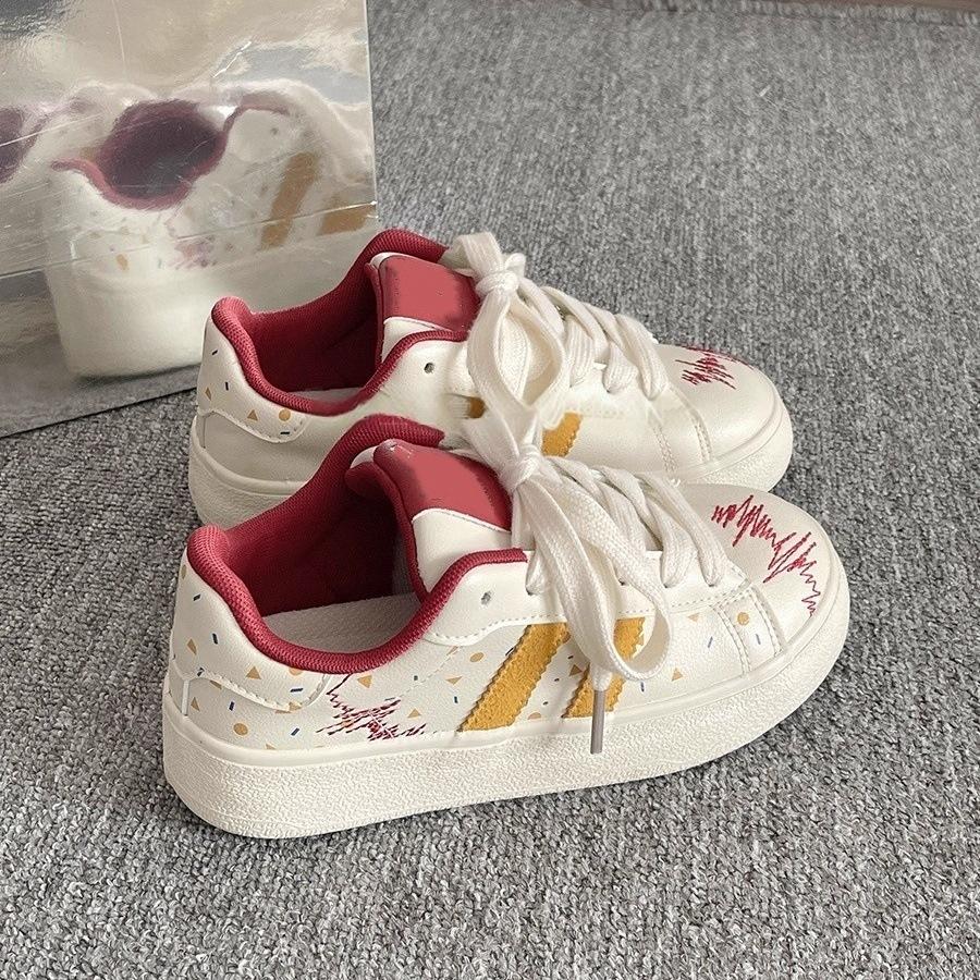 Niche Versatile Graffiti Printed Board Shoes New Spring and Summer Casual Little White Shoes Student Campus Style