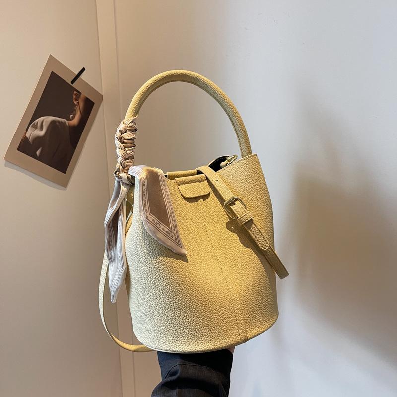 New Fashionable Versatile Solid Color Bucket Bag Portable Shoulder Oblique Span Women's Bag