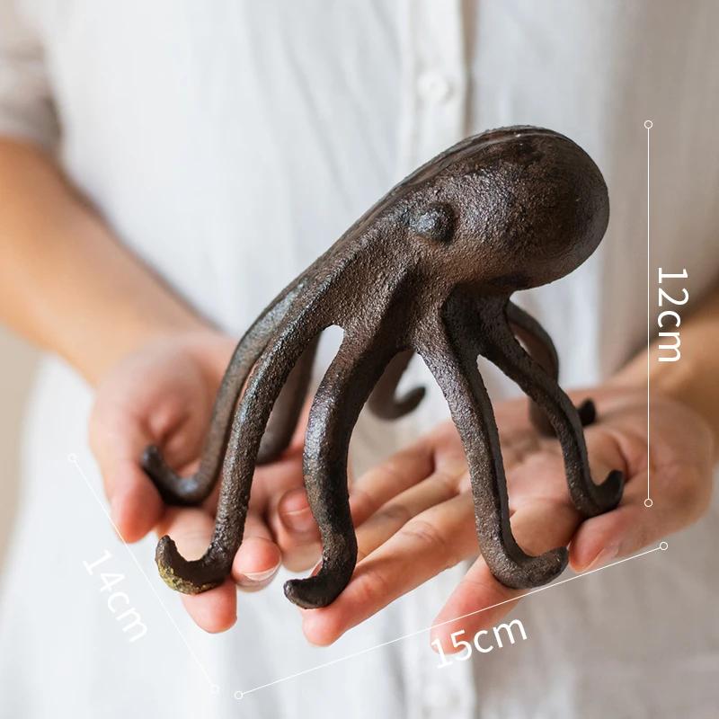 Creative Vintage Figurine Cast Iron Flying Pig Octopus Ornament Mobile Phone Display Stand Wrought Iron Crafts Holder Decoration